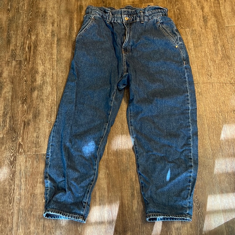 Brand New never worn Zara cinched jeans